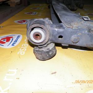 Балка Toyota ACM21 Ipsum Голая. R