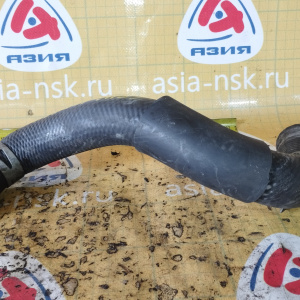 Патрубок  радиатора Toyota 16571-64320 Corolla CE100/CE113 3C-E R н F низ