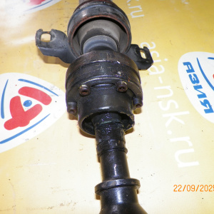 Кардан Toyota NZE144/ZRE144/AZE144 Corolla Fielder R Из трёх частей. Дефект пыльника на гранате.