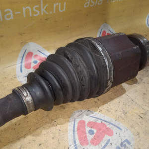 Привод Land Rover LR2/L359 Freelander B6324S перед, прав 3.2L акпп '2007 LR002619