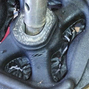 Подушка двигателя Honda K20A/K24A Accord CL7/CL9/CM2 2WD/4WD a/t верх на акпп ЕСТЬ ТРЕЩИНЫ перед, лев в 50870-SEA-E01