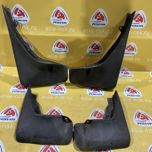 Брызговик Land Rover Freelander LR2/L359 '2007 Комплект 4 штуки LR003322 LR003324