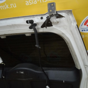 Дверь задняя Land Rover Freelander LR2/L359 '2007 В сборе (тычки, царапины) LR005853