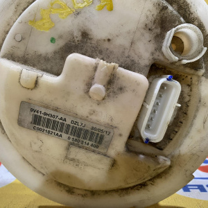 Бензонасос Ford Kuga CBV (дефект трубки) 9V419H307AA '2012