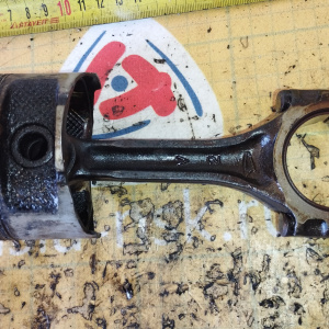 Шатун Daihatsu/Toyota EJ Storia#Duet M100A диаметр 18/43 мм. длина 92 мм. 13201-87209 / 13201-B2040