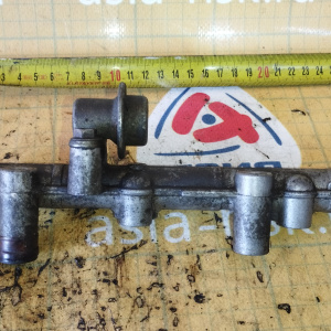 Топливная рейка Toyota EJ-VE Duet M100A + 1 клапан 23270-97201 23814-97205