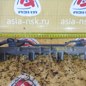 Топливная рейка Mitsubishi 4G18 Lancer/Space Star CS3A + регулятор давления топлива 195300-4240 под алюминиевый коллектор