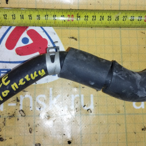 Патрубок радиатора печки Toyota 87245-1A700 Corolla CE113 3C-E нижний с помпы на радиатор печки