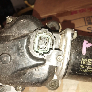 Моторчик привода дворниками Nissan Expert/Avenir W11 F