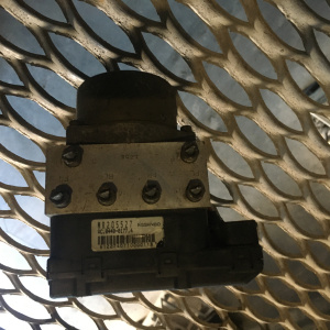 Блок ABS Mitsubishi EA1A/EA1W Galant/Legnum MR205527