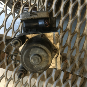 Блок ABS Mitsubishi FE82DE Canter 4M51 MK449878