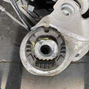 Балка Mercedes CLS-Class W219/C219 M272E35 7AT в сборе, редуктор 3.27 A2193502614 '2005