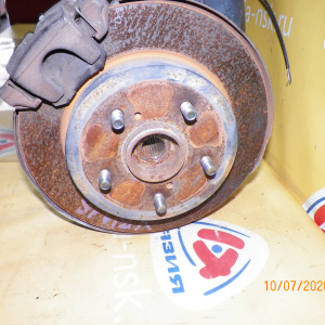 Балка SUZUKI YB41S/YB11S SX4 4WD ABS Disk. В  сборе с тросами ручника. R