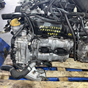 Двигатель Subaru FB16E-J879174 Levorg VM4-011657 '2014-