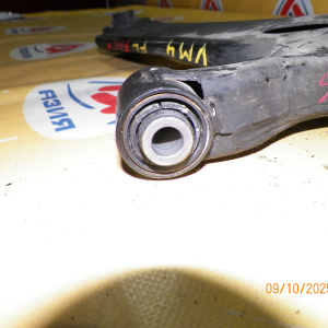 Рычаг Subaru VM4 Levorg перед, лев FB16 Железный.