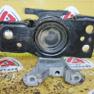 Подушка двигателя Nissan CR12/CR14 March/AD K12/Y12 2WD m/t ДЕФЕКТ вытекает гелий перед, прав 11210-4V00A + 11232-AX00A