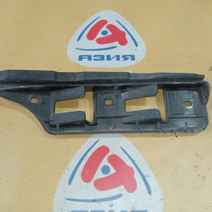 Крепление бампера Volkswagen Jetta 1K2 '2006 направляющая справа перед, прав 1K0807184