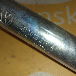 Балонник Volkswagen Jetta 1K2 '2006 4D0012219A