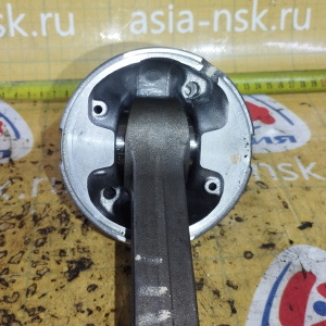 Поршень с шатуном Mazda WL-AT BT-50 UN8F1 диаметр 34/58 мм. длина 117 мм. WLAA11210A + WLYE11SA0