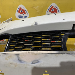 Бампер BMW 8-Series G15 '2023 перед 8076177 под парктроники (ремонт, шпаклёка)