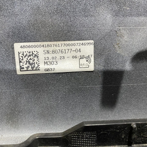 Бампер BMW 8-Series G15 '2023 перед 8076177 под парктроники (ремонт, шпаклёка)