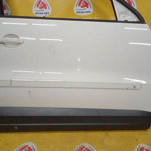 Дверь боковая Volkswagen Tiguan 5N1 '2009 перед, прав в сборе, молдинг (царапины) 5N0831056B