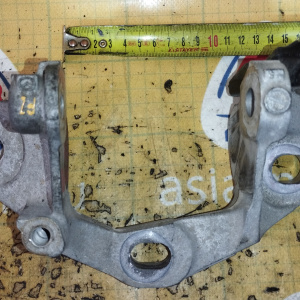 Крепление подушки двс Mazda PY-VPTS CX-9 TB '2017- 4WD a/t перед, лев ( FZ ) TK783908YC