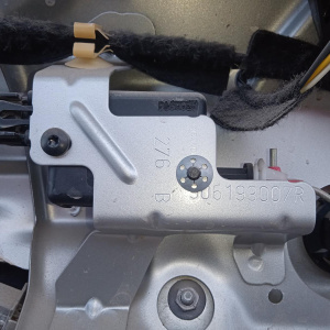 Дверь задняя Renault Duster HSA/H79 '2012