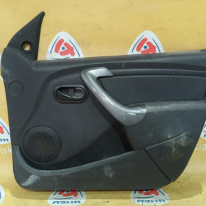 Обшивка двери Renault Duster '2012 HSA/H79 перед, прав зеркало мех. регул.