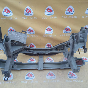 Рамка радиатора Renault Duster HSA/H79 '2013 с лонжеронами