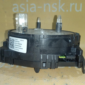 Шлейф подрулевой Volkswagen NMS Passat '2016 5K0953549