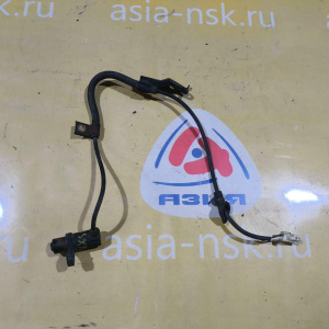 Датчик ABS Toyota Nadia SXN15/ACN15 зад, прав 8954544020