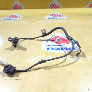 Датчик ABS Toyota Nadia SXN15/ACN15 зад, лев 8954644030