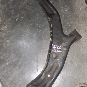 Рычаг Nissan Y11/B15/QG10 AD/Wingroad/Sunny/Bluebird Sylphy перед, прав 2WD дефект сайлентблока