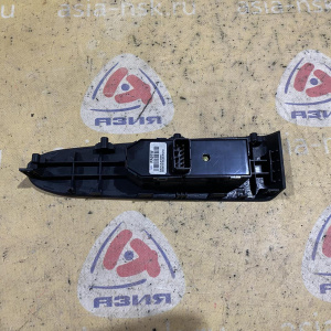 Пульт стеклоподъемника Kia Sportage SL перед, прав Пассажир, накладка правый руль 935753U910WK