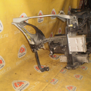 Рамка радиатора Lexus LS460 '2006-2009 (в сборе)