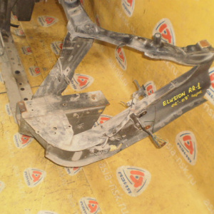 Рамка радиатора Honda Elysion RR1 '2006-2008