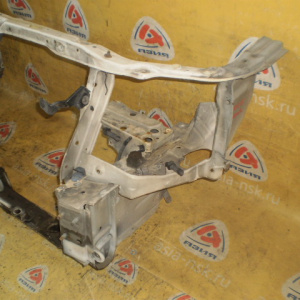 Рамка радиатора TOYOTA Harrier MCU15 Дефект