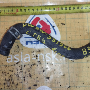 Патрубок радиатора печки Mazda D20161211A Demio DW3W B3 в с ГБЦ на радиатор печки