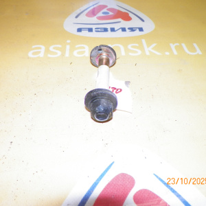 Болт регулировочный Nissan Bassara/Presage U30 R