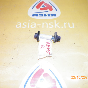 Болт подвески Toyota AE104/AE114/AE115/ST195/ST215/SV35/SV43/SXV25/MCV25 R Болт с втулкой.