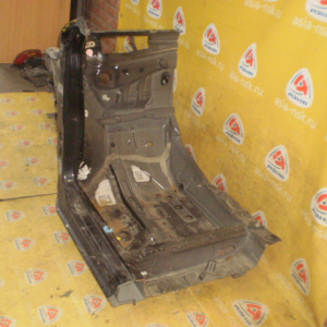 Лонжерон Toyota Aqua NHP10 перед, лев