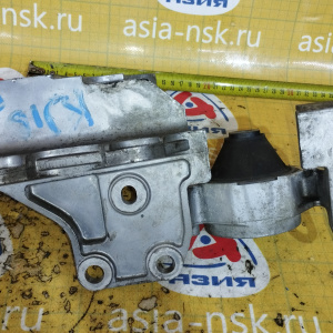 Подушка двигателя Nissan MR20-DE Dualis/Qashqai/X-Trail J10E/T31 2WD CVT ТРЕЩИНЫ без уха перед, лев 11220JD200 / 11220EN002 / 11221JD200