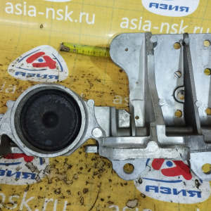 Подушка двигателя Nissan MR20-DE Dualis/Qashqai/X-Trail J10E/T31 2WD CVT ТРЕЩИНЫ без уха перед, лев 11220JD200 / 11220EN002 / 11221JD200