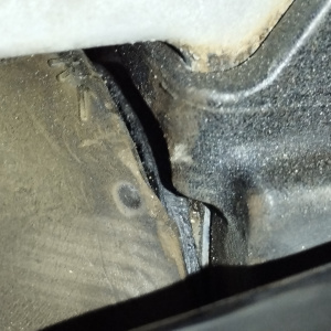 Подушка двигателя Nissan MR20 Dualis/Qashqai J10 2WD ДЕФЕКТ НАДОРВАНА гелий вытекает перед, прав 11210JD200