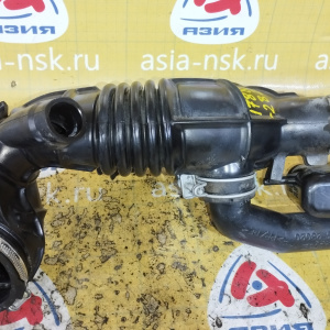 Гофра впускного коллектора Toyota 2AZ-FSE Avensis AZT251 резиновая ДЕФЕКТ РЕЗИНА ЖЁСТКАЯ БЕЗ ТРЕЩИН 17881-28230