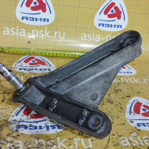 Крепление подушки ДВС Nissan/Renault/LADA HR15/HR16/K4M/K7M Tiida#Duster/Logan/Megane/Kangoo#Largus C11 2WD m/t перед, лев 8200043084-1 ( BN7-1 ) 8200457080-