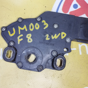 Селектор акпп Mazda/Nissan/Mitsubishi ( UM00 ) MQ900150 Bongo#Vanette#Delica SK82VM-400172 F8