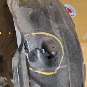 Подкрылок Subaru Levorg VM4 перед, прав Дефект 59110-VA000