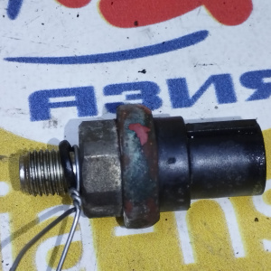 Датчик давления масла гидроусилителя руля Honda 56490-PFV-003 Odyssey RA6/RN1 F23A/D17A/F20B чёрный